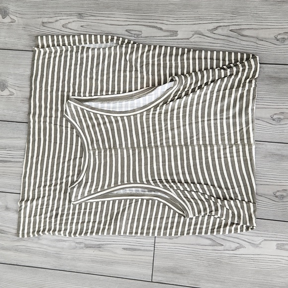 Aerie Dress - Picture 2 of 3